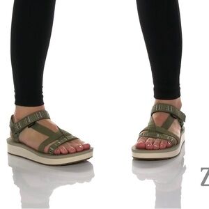 Teva Women's Midform Arivaca Sandals Olive Sandals Sz 9